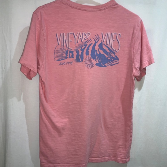 Vineyard Vines pocket tee Sz XS fish graphic - Picture 4 of 4